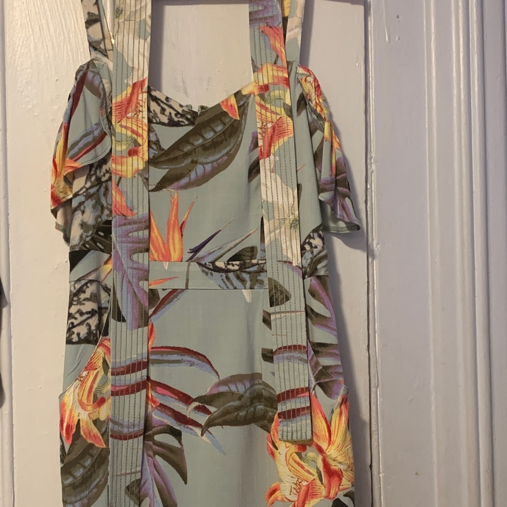 Dress - Picture 4 of 5